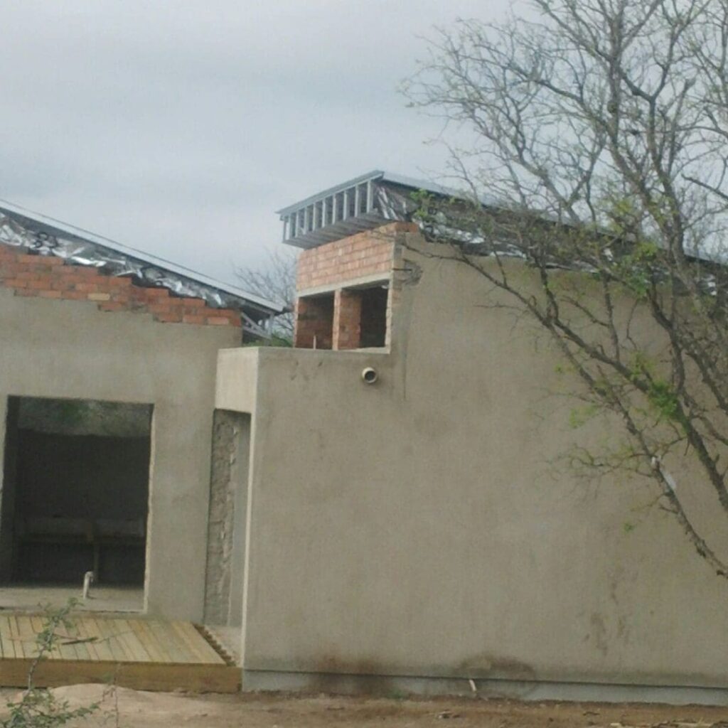 Elephant Kraal Game Reserve Living Quarters Roof
