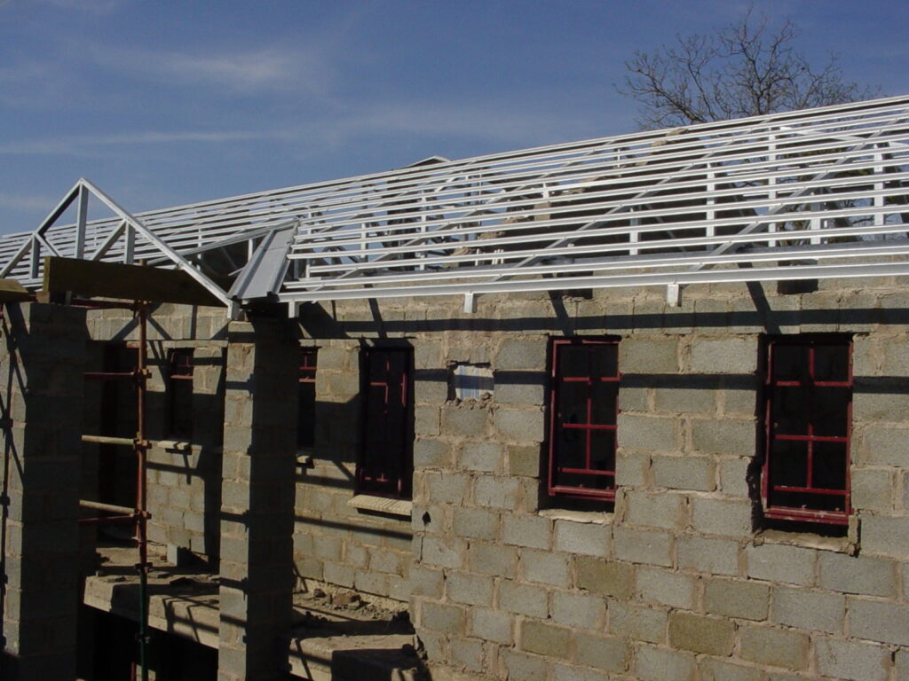 An example of steel roof trusses for houses